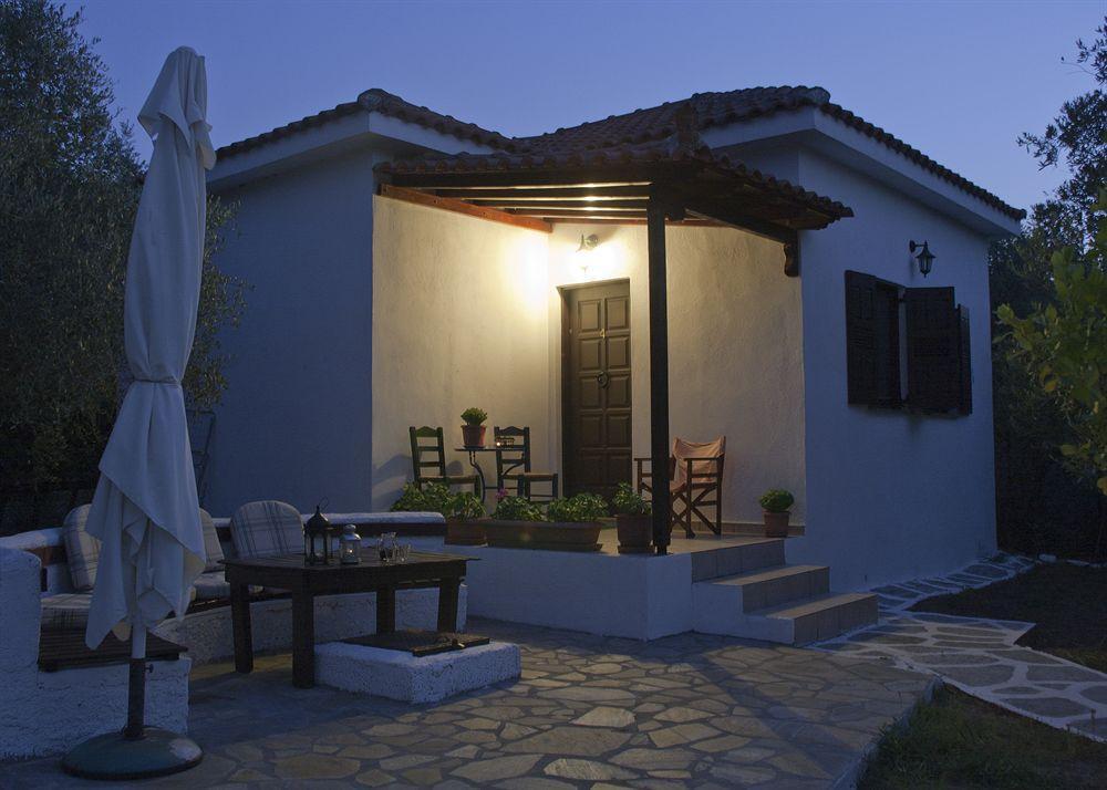 Trikeri Villas ภายนอก รูปภาพ